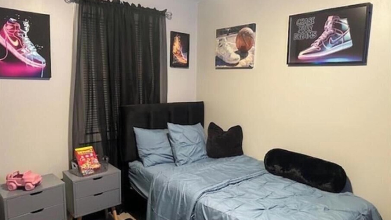 Photo of Bedroom in Painter