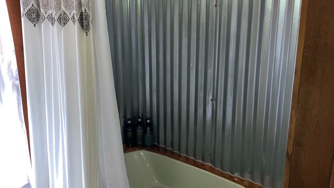 Photo of Bathroom in Lakehills