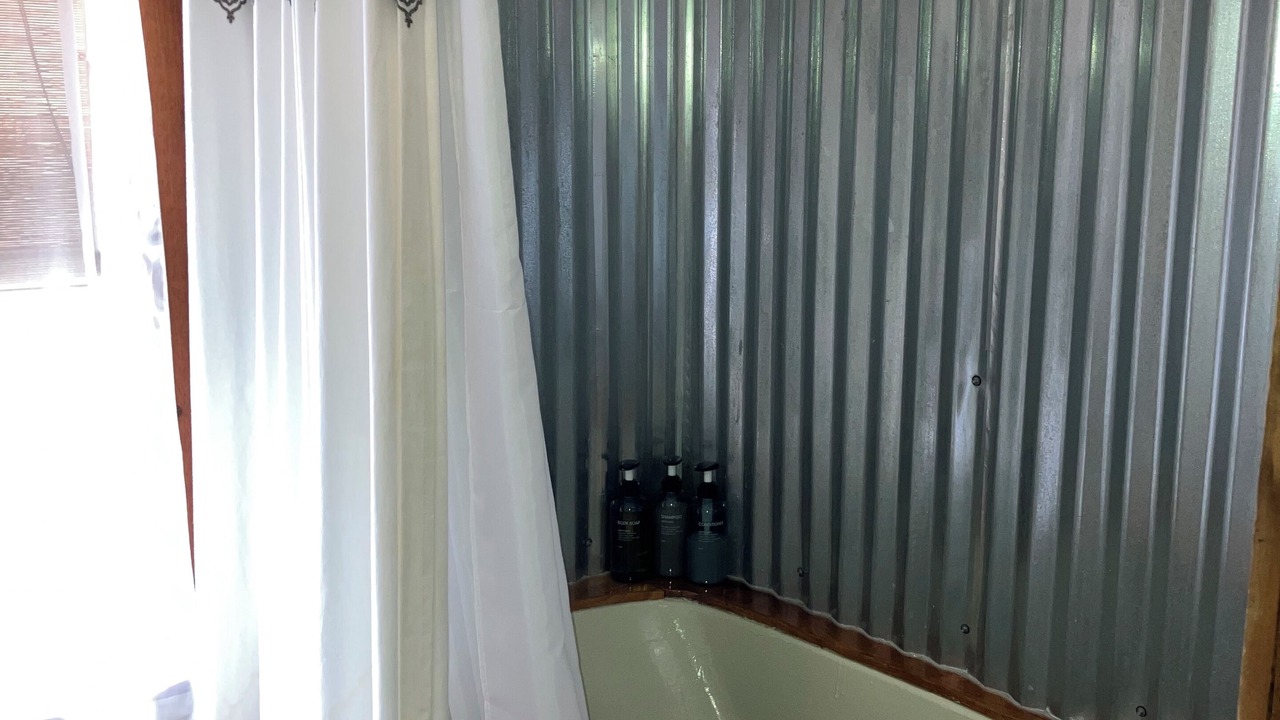 Photo of Bathroom in Lakehills