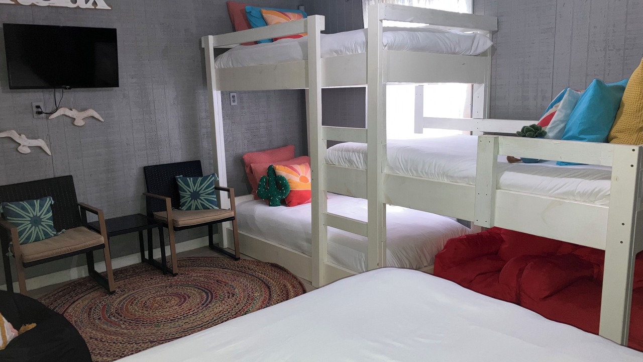 Photo of Bedroom in Lakehills