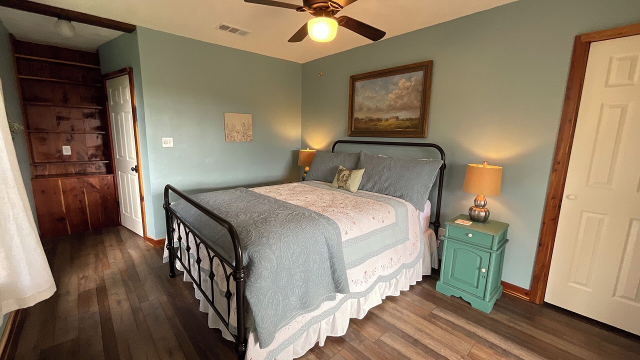 Photo of Bedroom in Driftwood