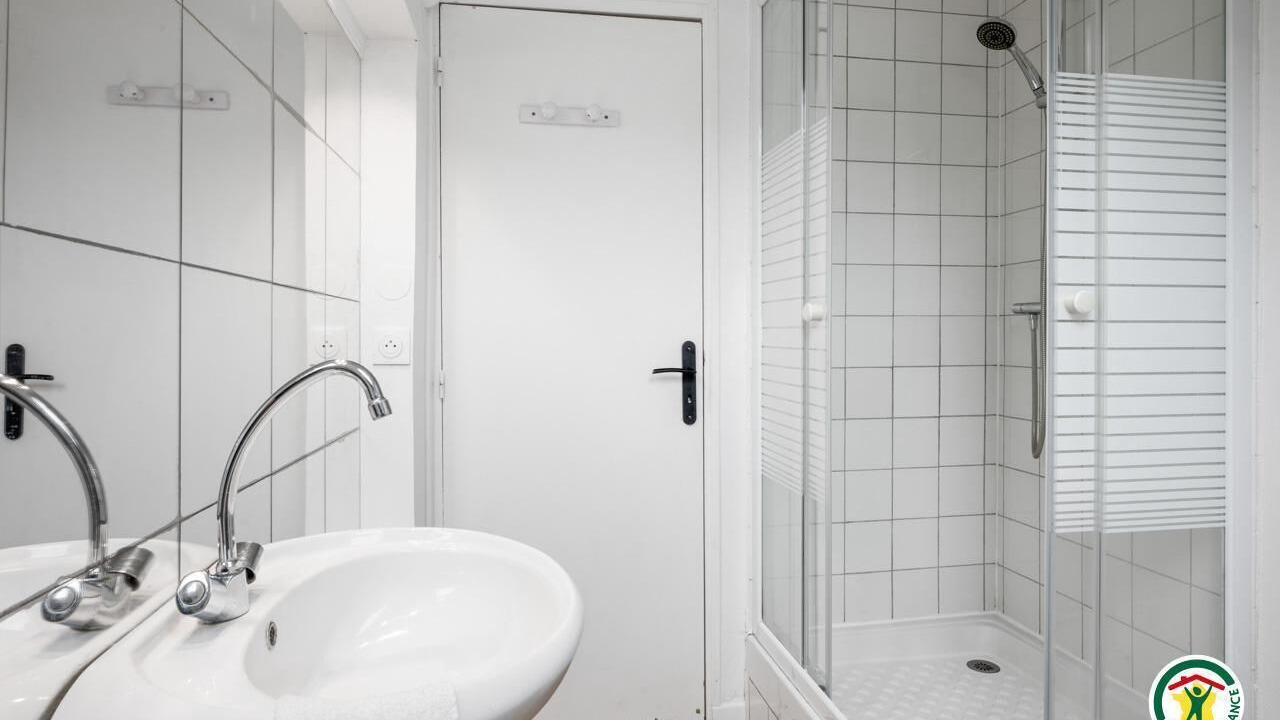 Photo of Bathroom in Saint-Jean-du-Cardonnay