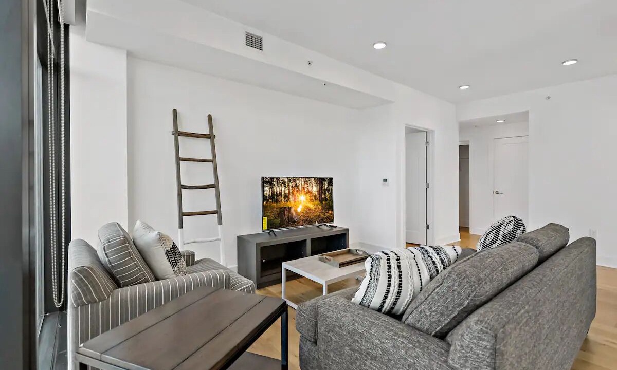 Photo of Livingroom in Shaw