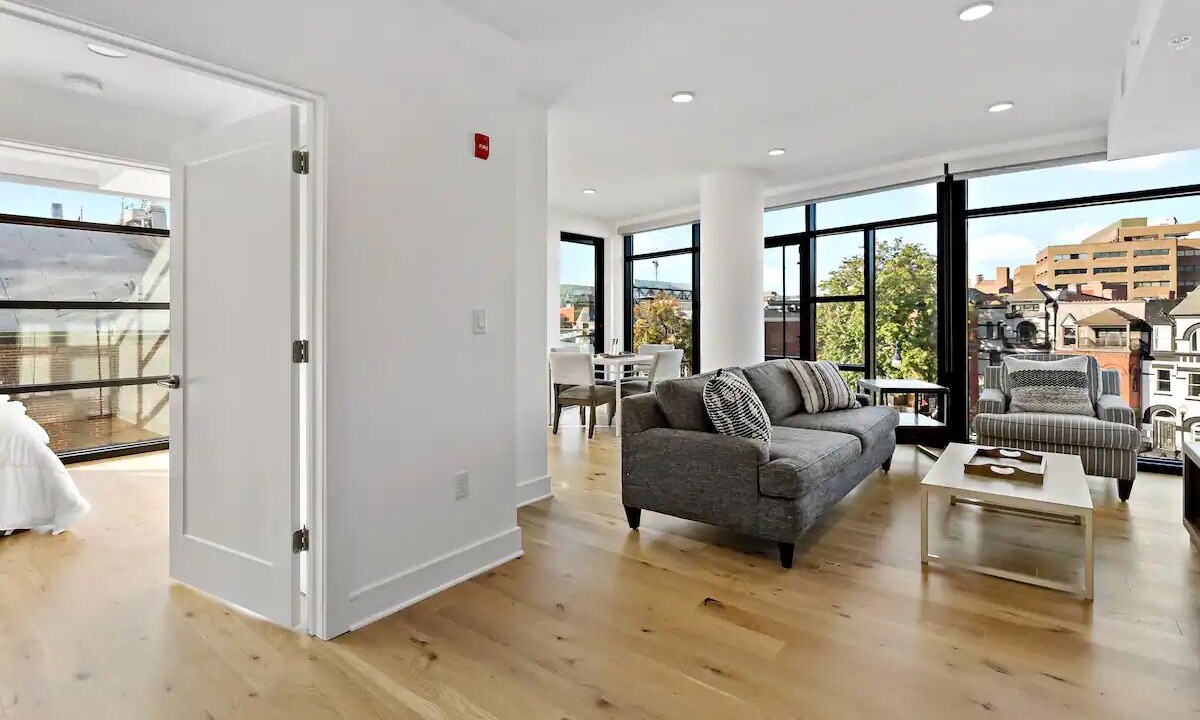 Photo of Livingroom in Shaw