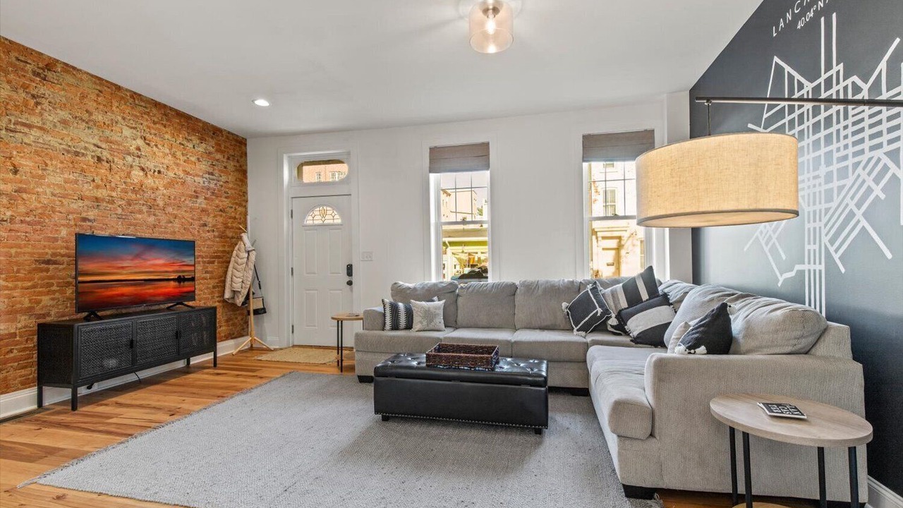 Photo of Livingroom in Lancaster