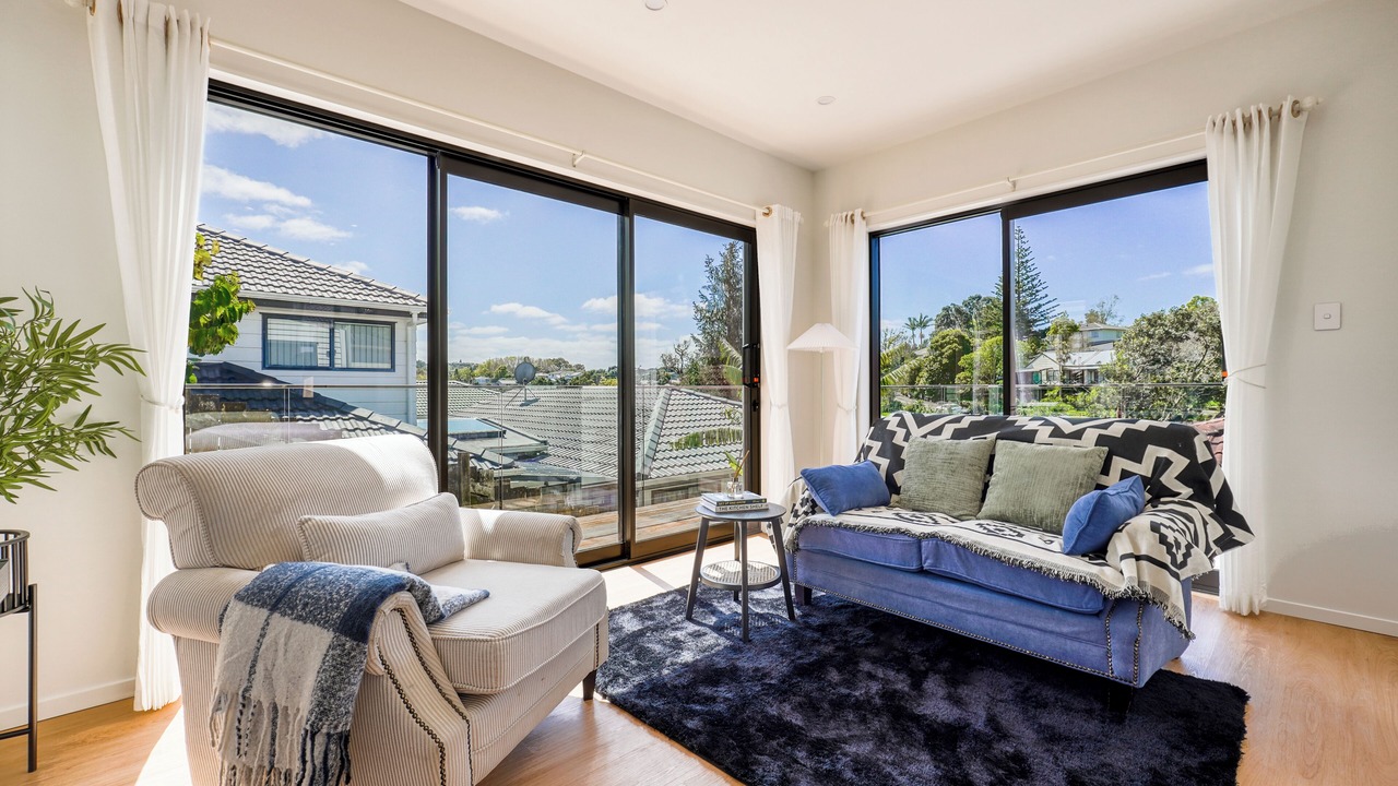 Photo of Livingroom in Glenfield