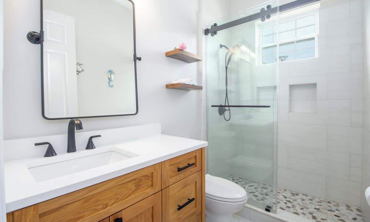 Photo of Bathroom in Crystal Beach