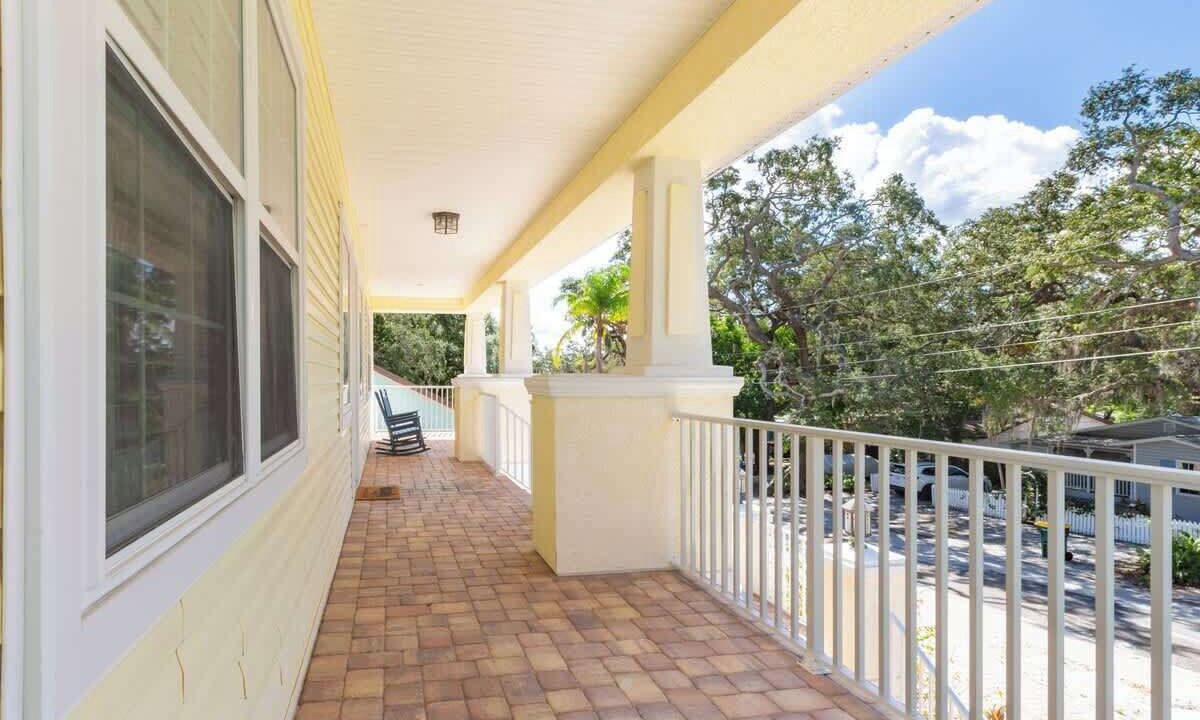 Photo of Patio Balcony in Crystal Beach