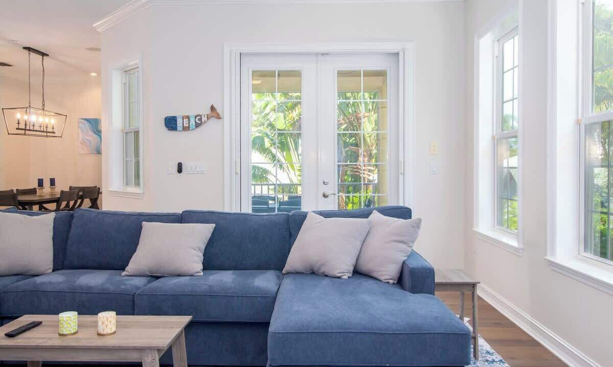 Photo of Livingroom in Crystal Beach