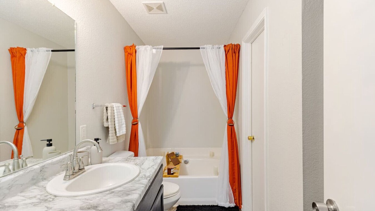 Photo of Bathroom in Southeast Arlington