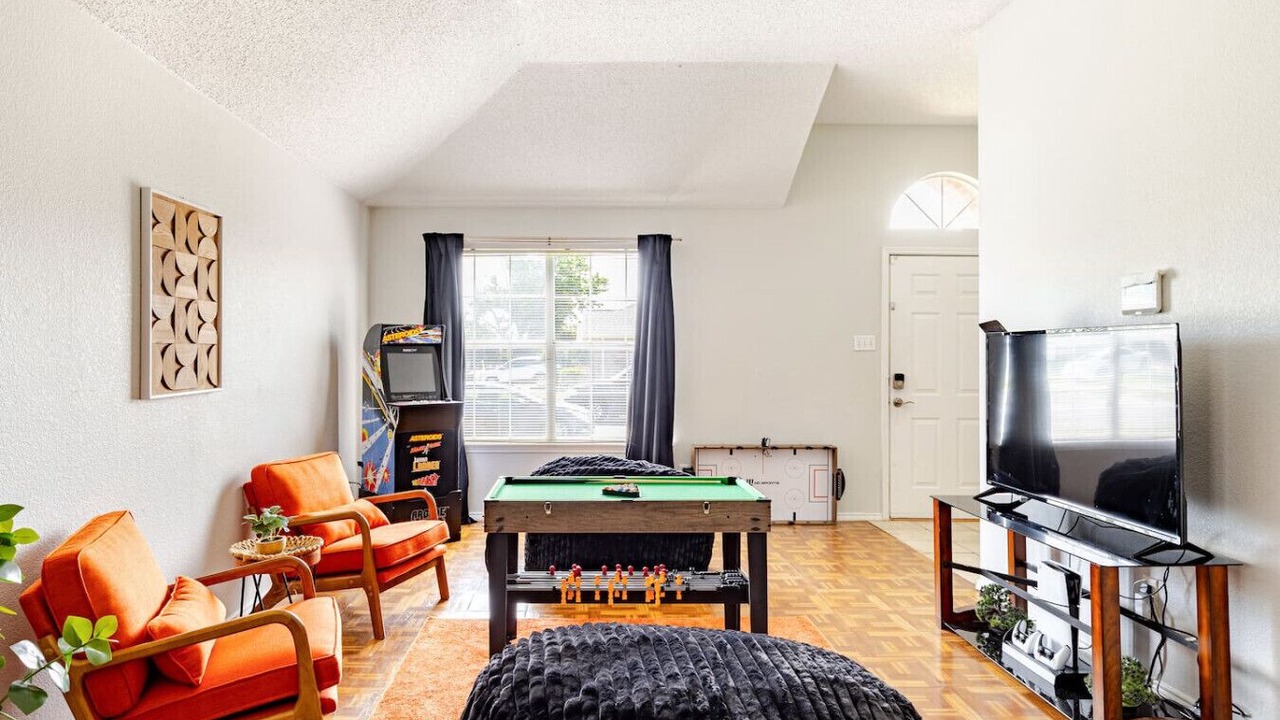 Photo of Bedroom in Southeast Arlington