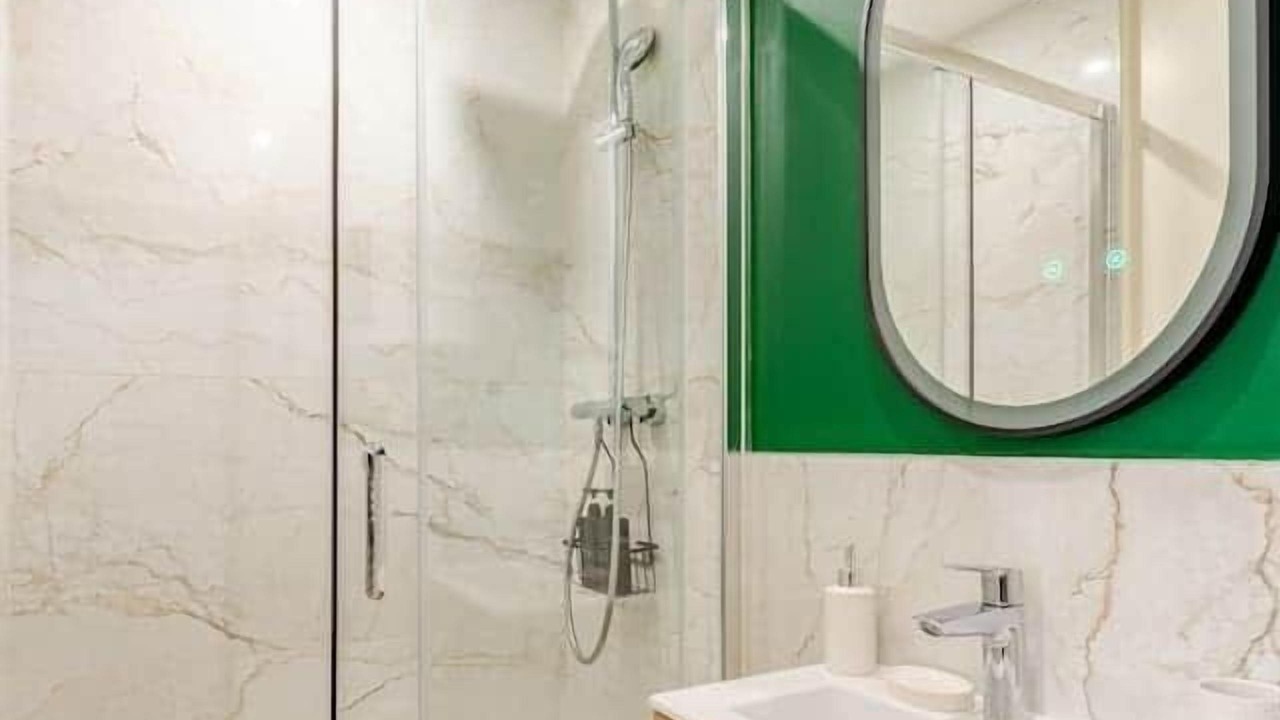 Photo of Bathroom in Cambrai