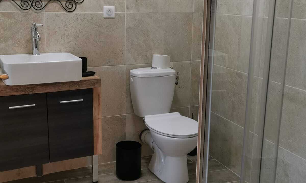 Photo of Bathroom in Banon