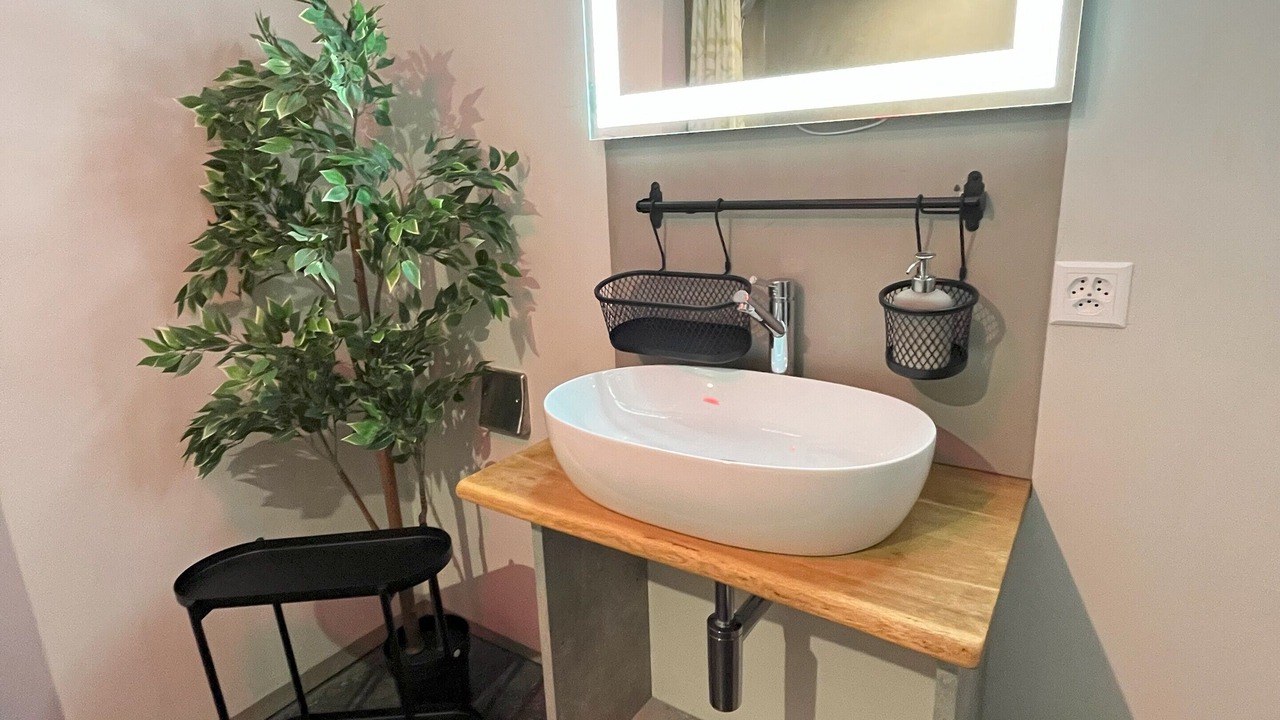 Photo of Bathroom in Boenigen