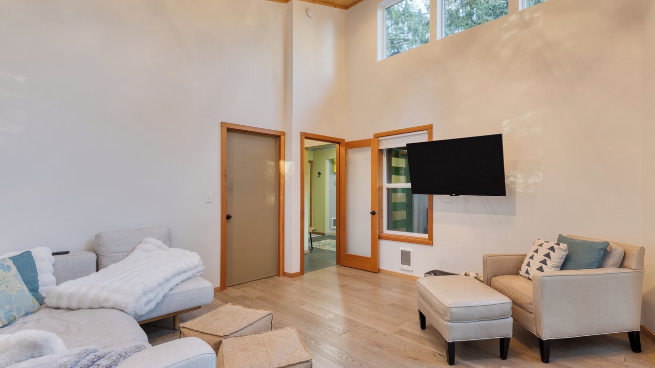 Photo of Bedroom in Neahkahnie Beach