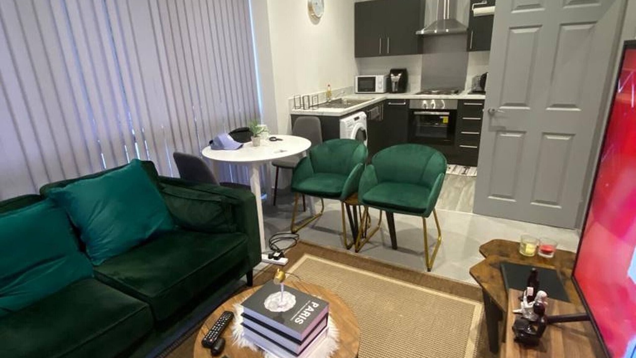 Photo of Livingroom in Brierley Hill