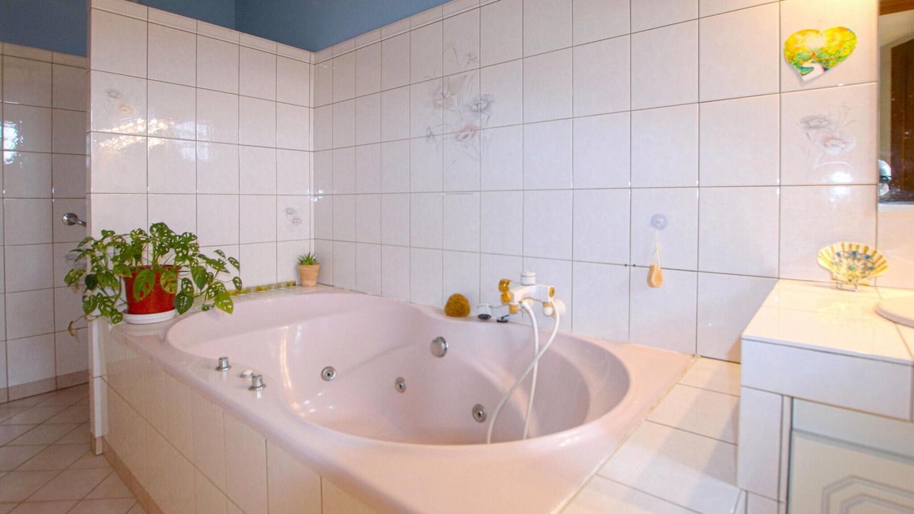 Photo of Bathroom in Saint-Sernin
