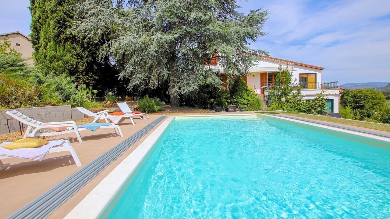 Photo of Outdoor in Saint-Sernin