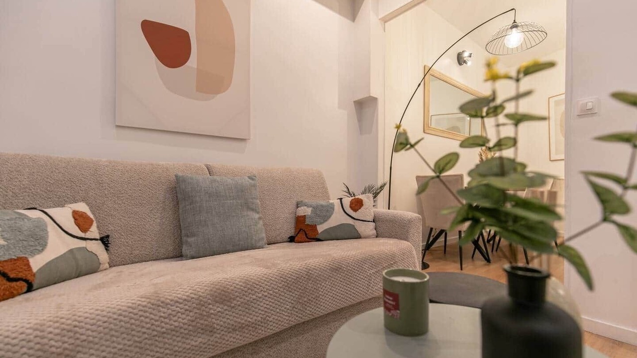 Photo of Livingroom in Quartier de la Plaine-de-Monceaux