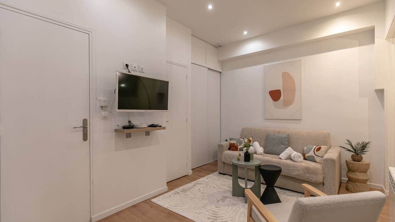 Photo of Livingroom in Quartier de la Plaine-de-Monceaux
