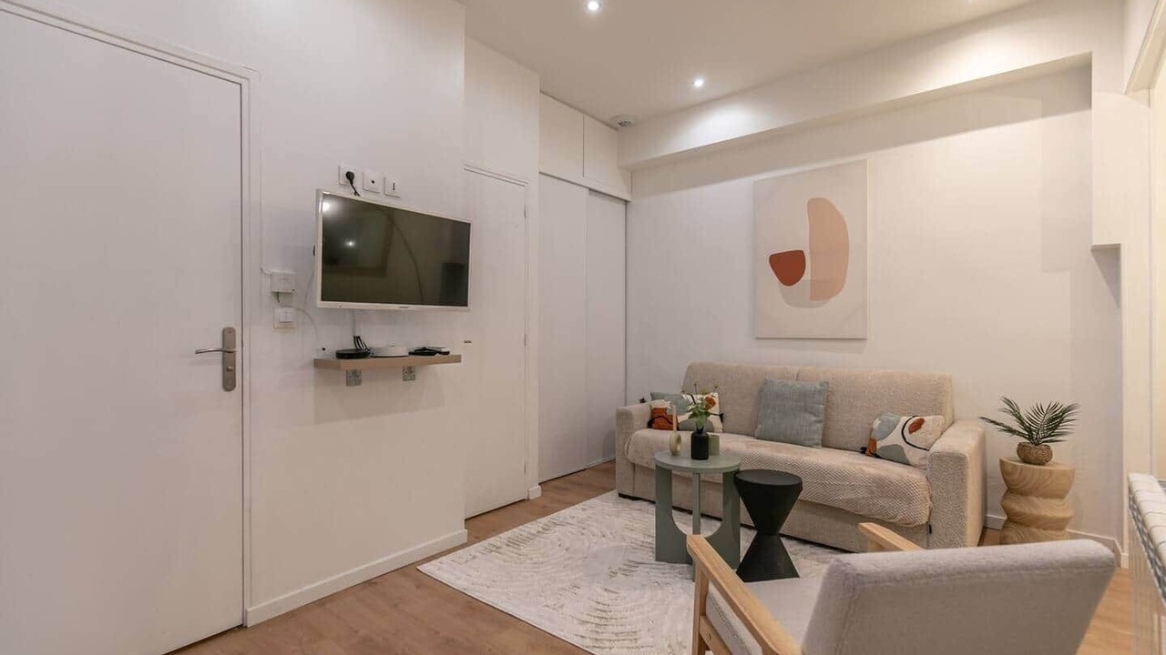 Photo of Livingroom in Quartier de la Plaine-de-Monceaux