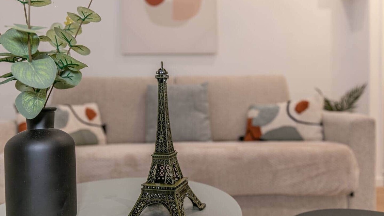 Photo of Livingroom in Quartier de la Plaine-de-Monceaux