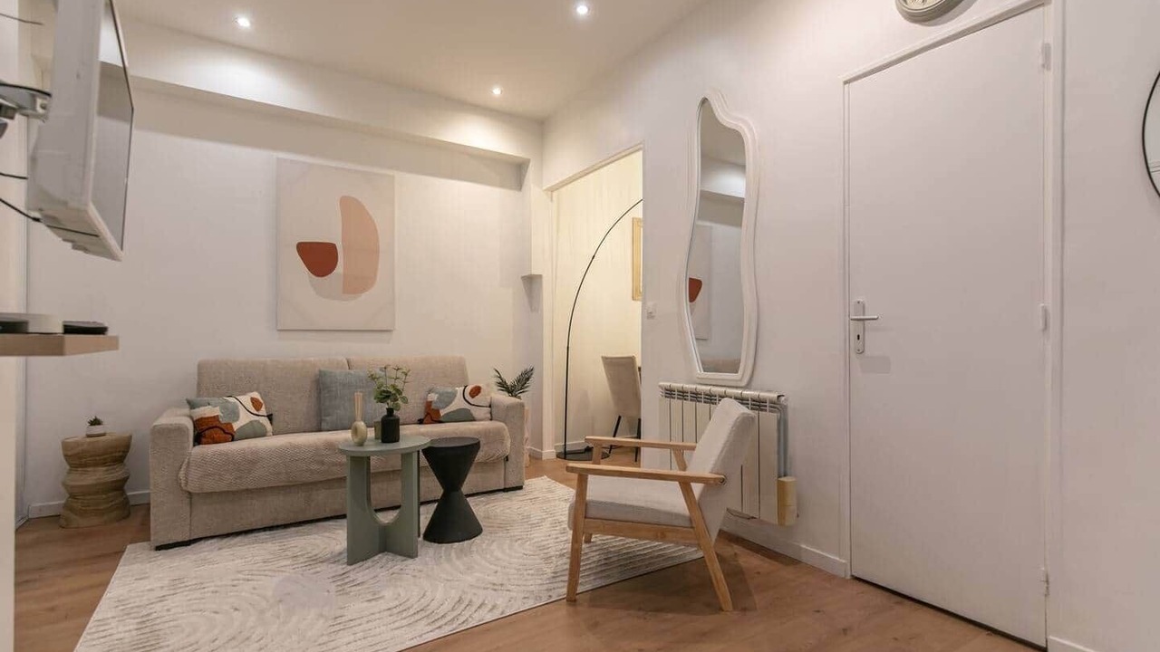 Photo of Livingroom in Quartier de la Plaine-de-Monceaux