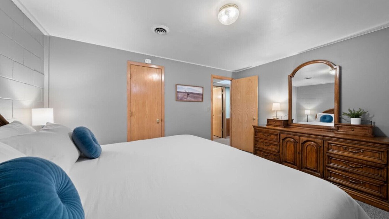 Photo of Bedroom in Markville
