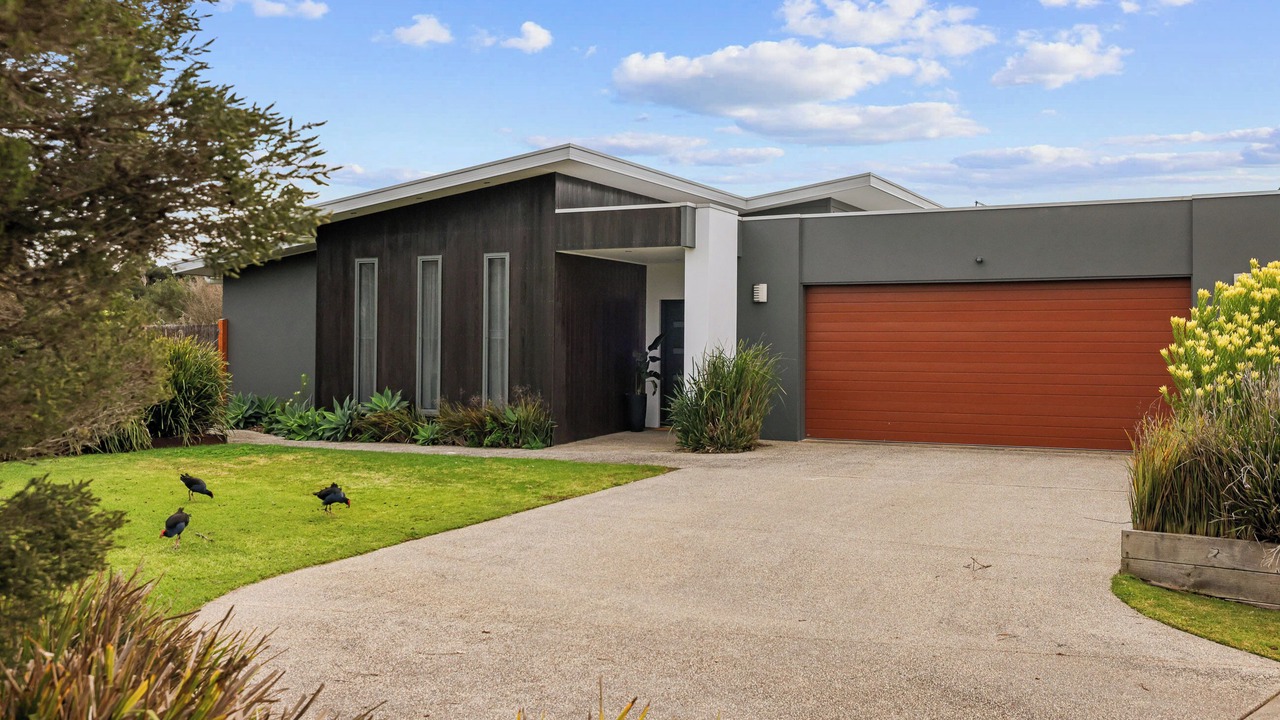 Photo of Others in Cowes