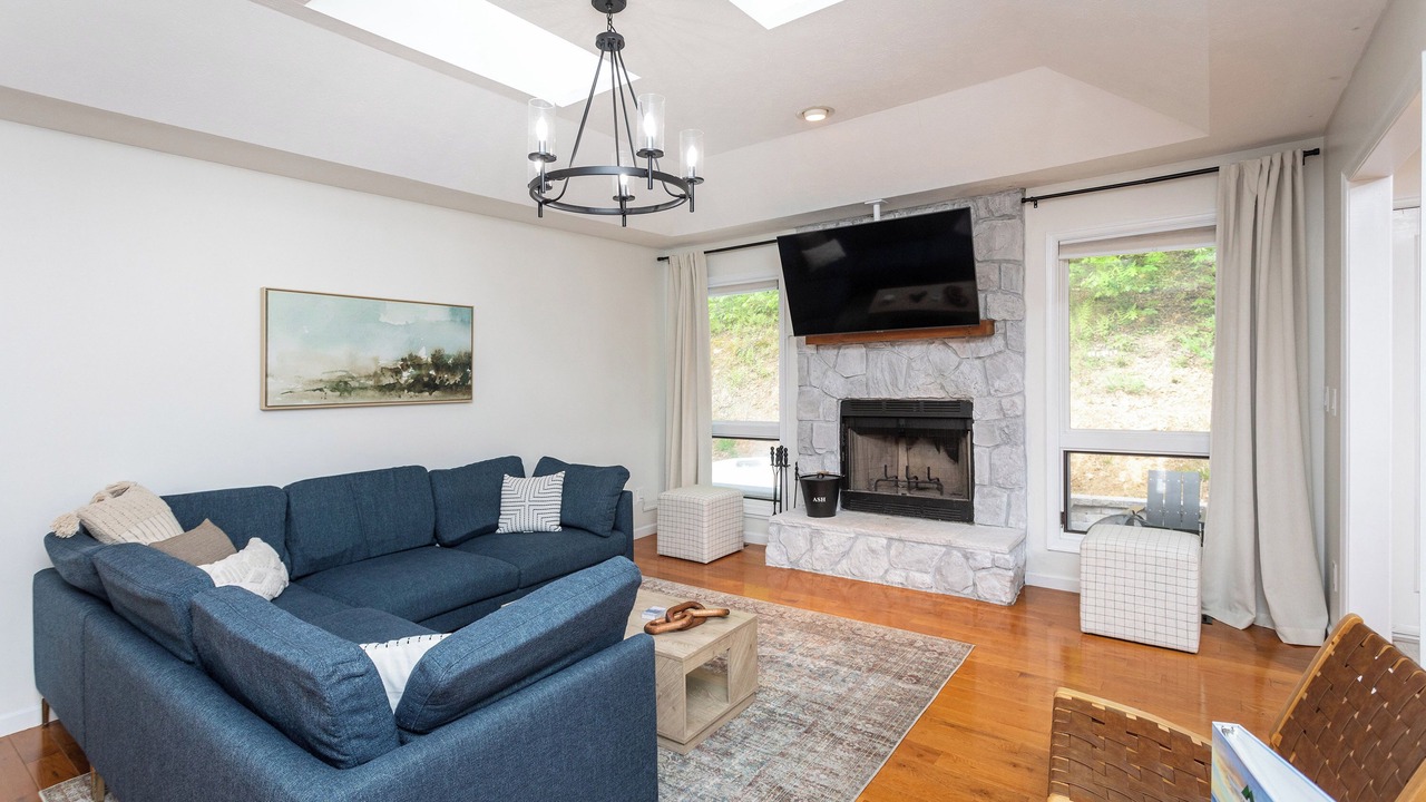 Photo of Livingroom in McGaheysville
