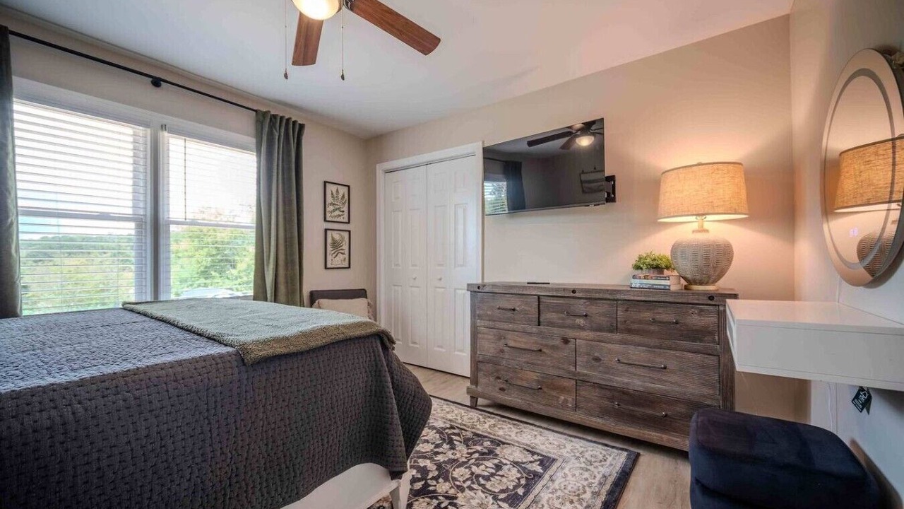 Photo of Bedroom in Acworth
