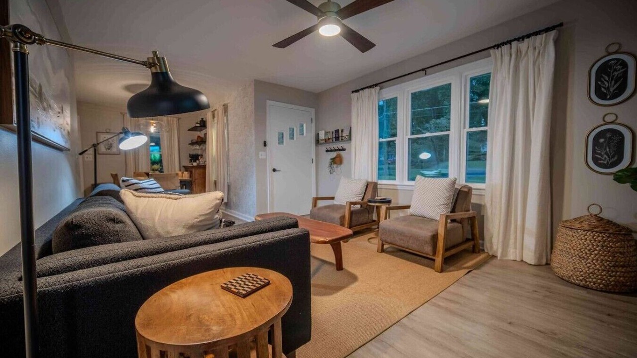 Photo of Livingroom in Acworth