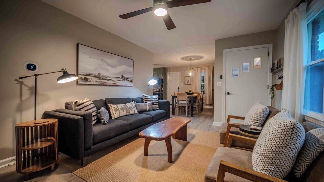 Photo of Livingroom in Acworth