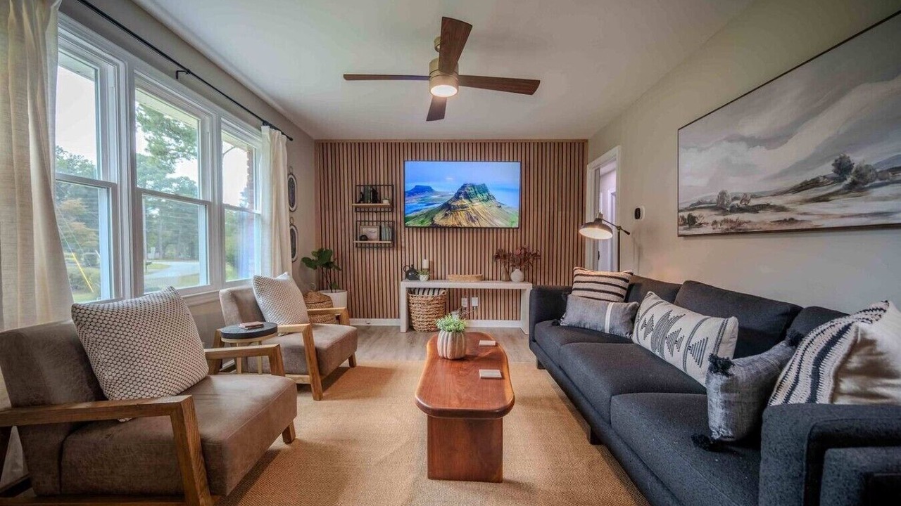 Photo of Livingroom in Acworth