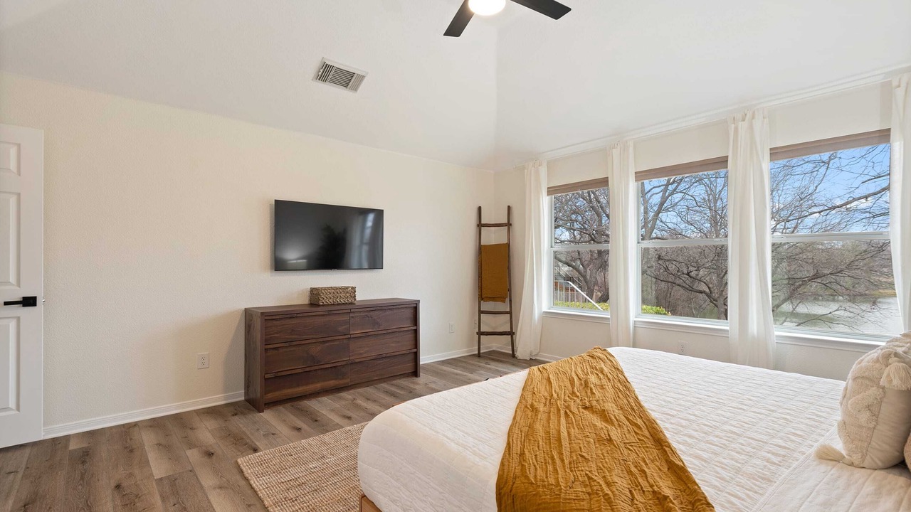 Photo of Bedroom in Marble Falls