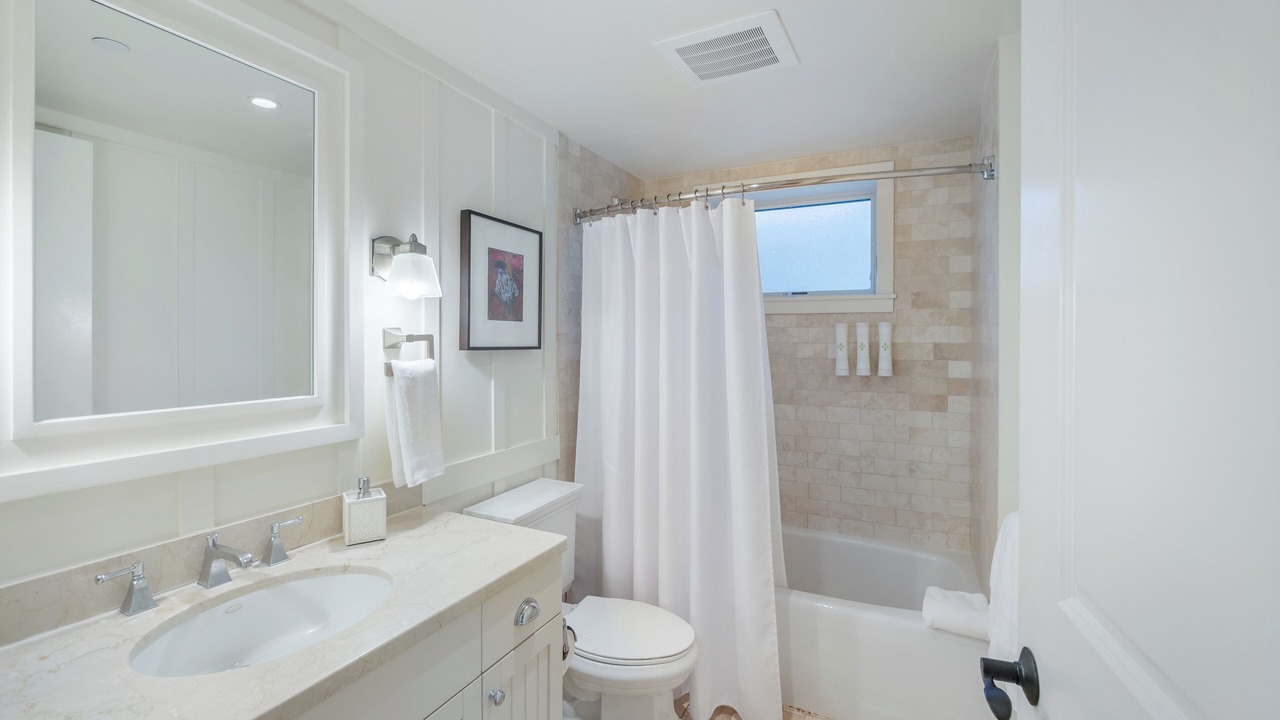 Photo of Bathroom in Kahuku