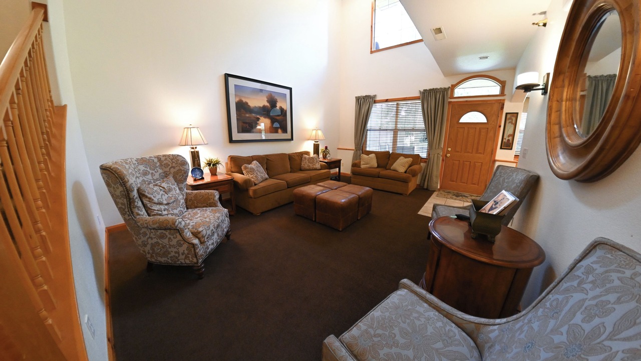 Photo of Bedroom in Midway