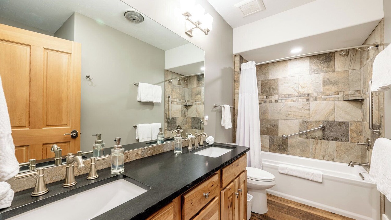 Photo of Bathroom in Sheridan