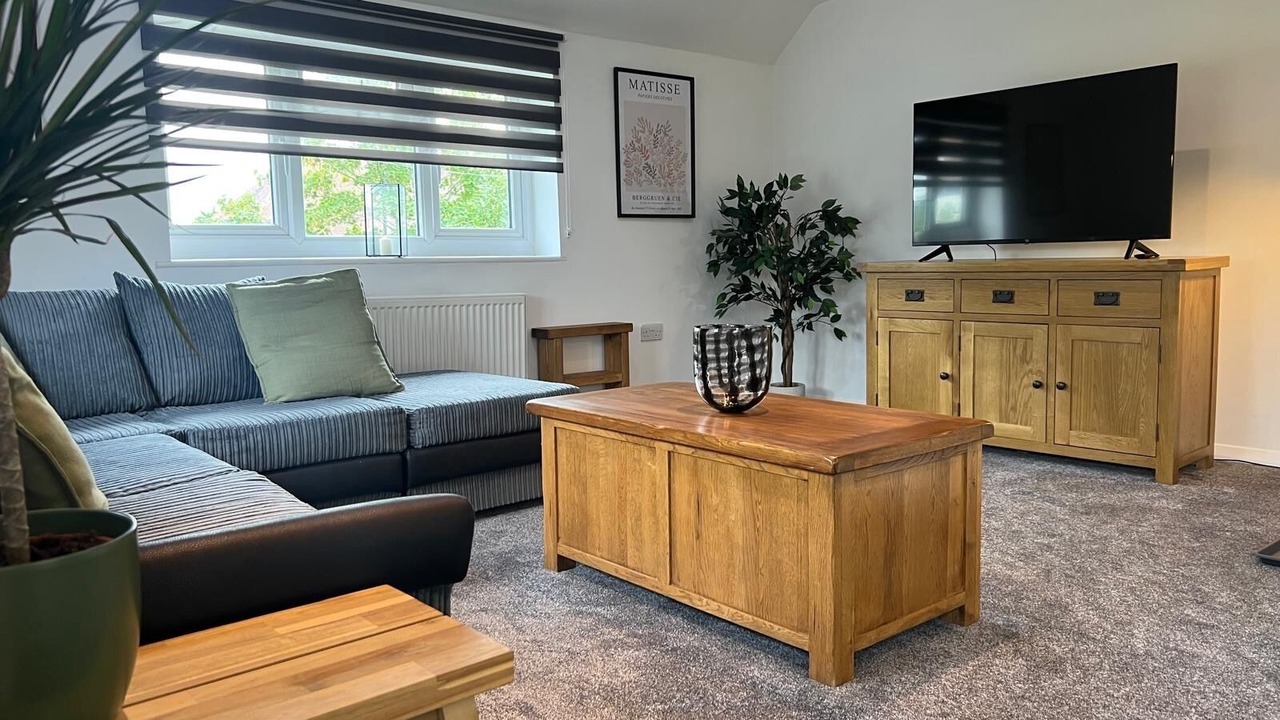 Photo of Bedroom in Horley