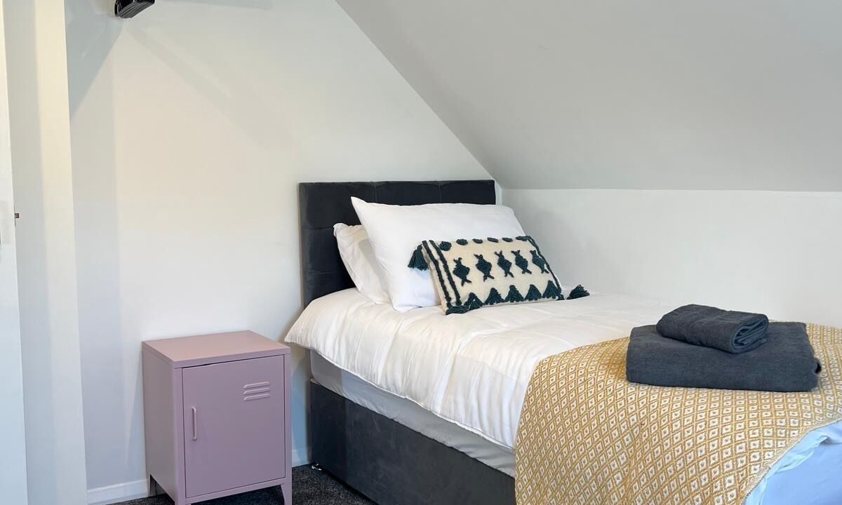 Photo of Others in Horley