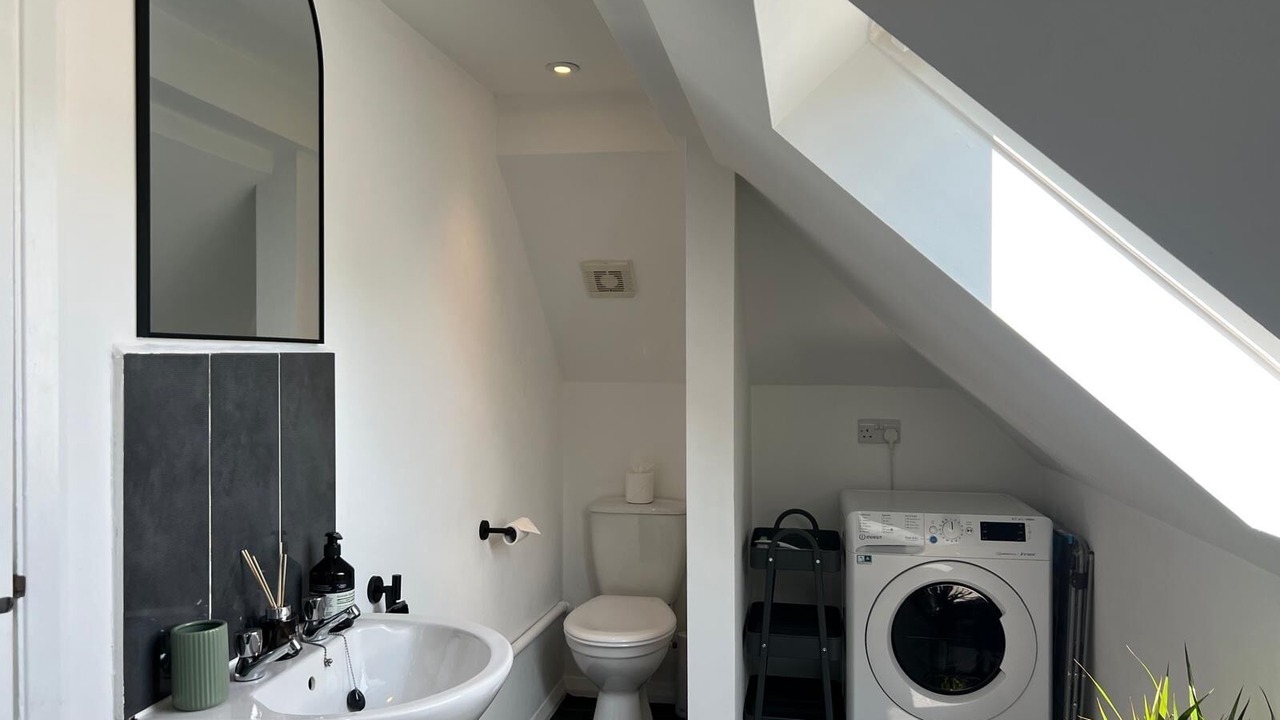 Photo of Bathroom in Horley