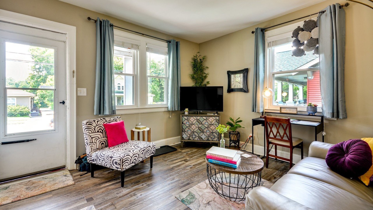 Photo of Livingroom in Greensboro