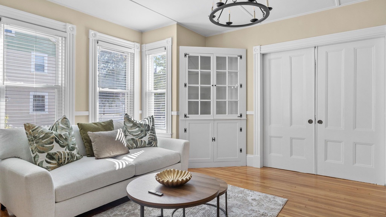 Photo of Livingroom in Reading