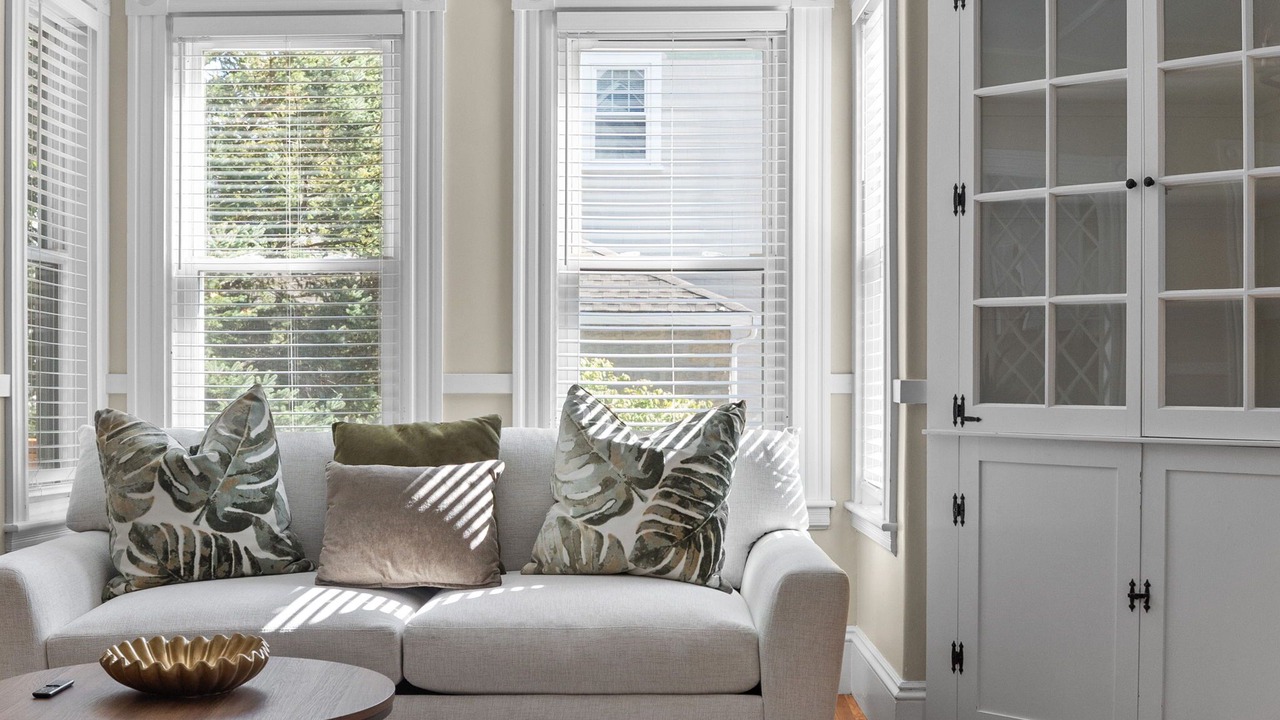 Photo of Livingroom in Reading