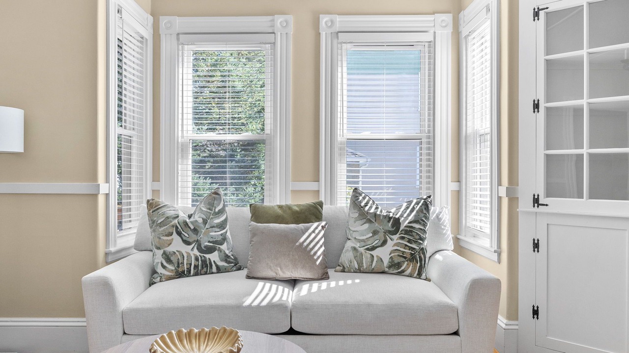 Photo of Livingroom in Reading