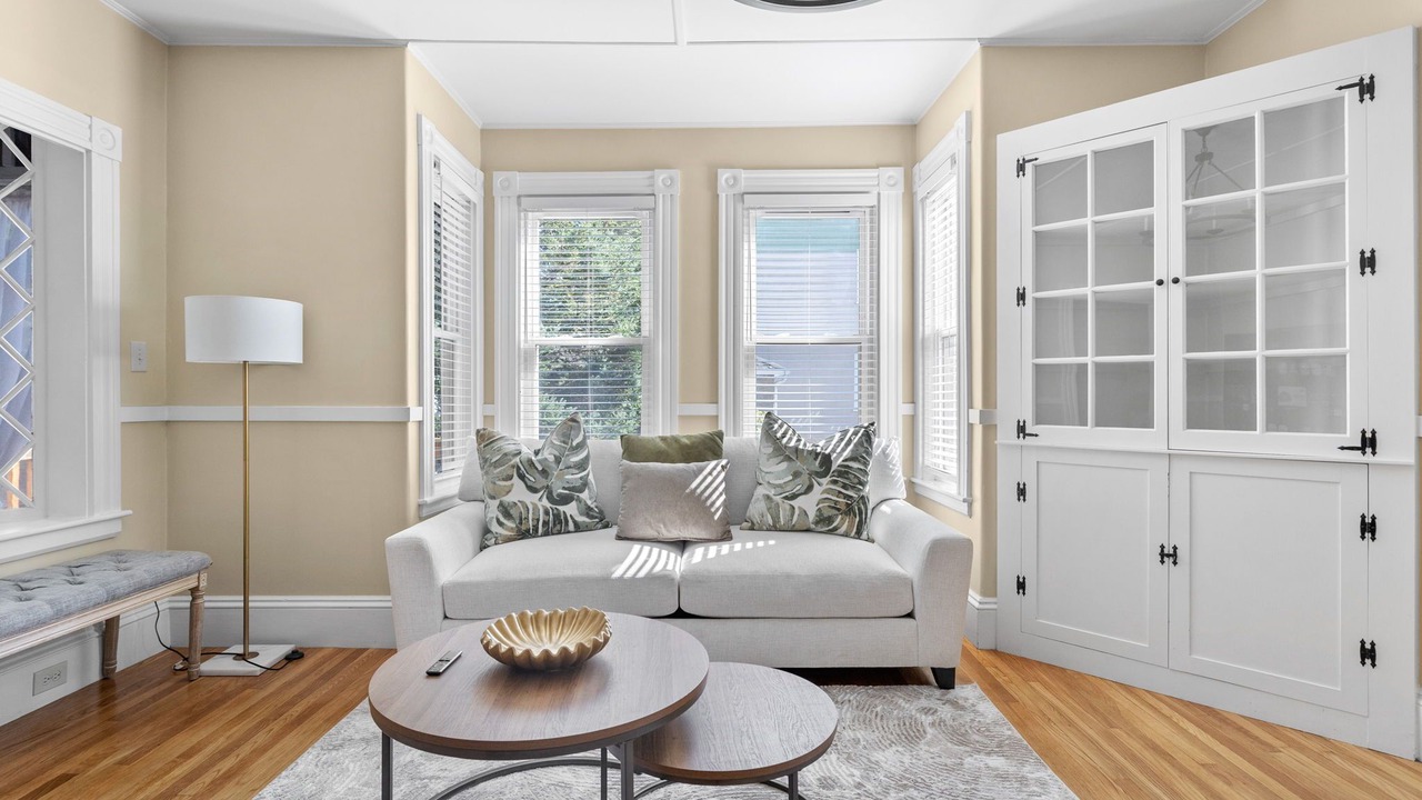 Photo of Livingroom in Reading