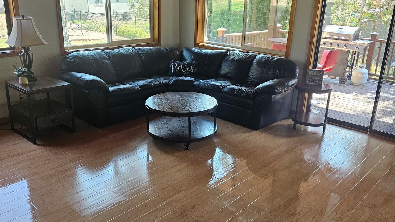 Photo of Livingroom in Pine Hollow