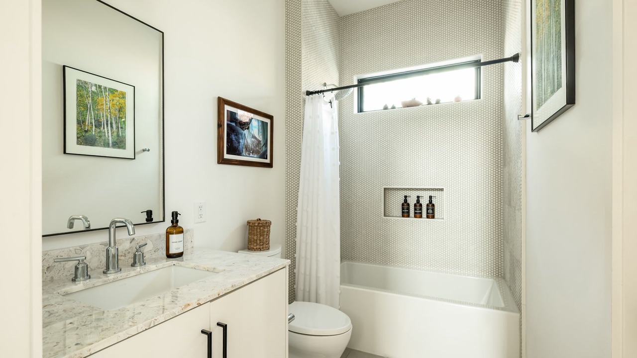 Photo of Bathroom in Brentwood
