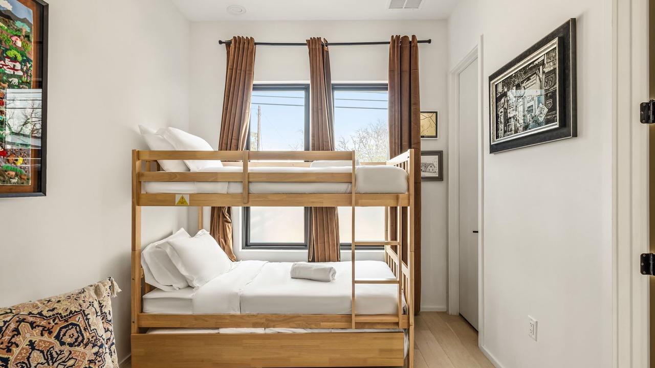Photo of Bedroom in Brentwood