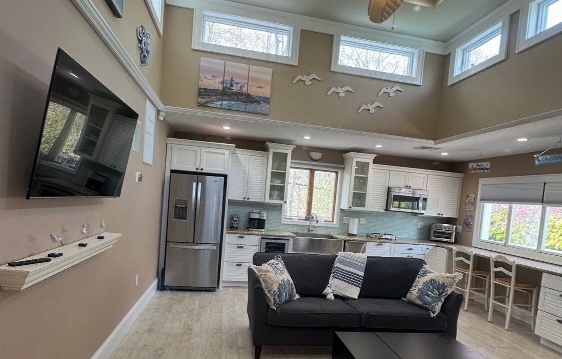 Photo of Livingroom in Wading River